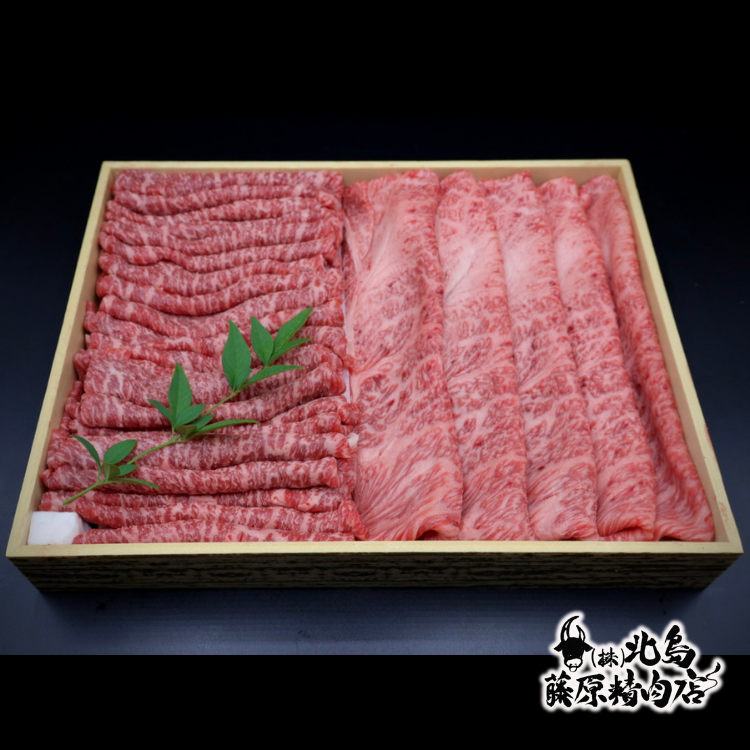 牛ロース500gと希少部位500gのすき焼きセット。赤身と脂のバランスが絶妙な贅沢な一品。